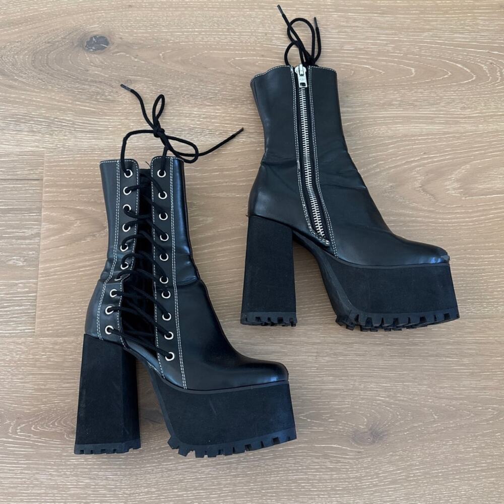 Current Mood Platform Boots Lace Up Size US W 7 Black Silver